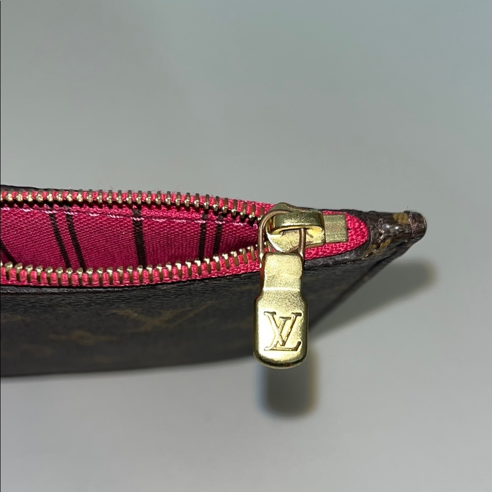 Louis Vuitton LV Monogram GM Neverfull Clutch Pouch Bag - Picture 9 of 12